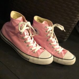 PINK HIGHTOP CONVERSE
